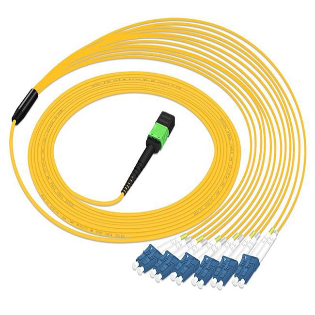 9 och 125 MTP LC OS2-kabel